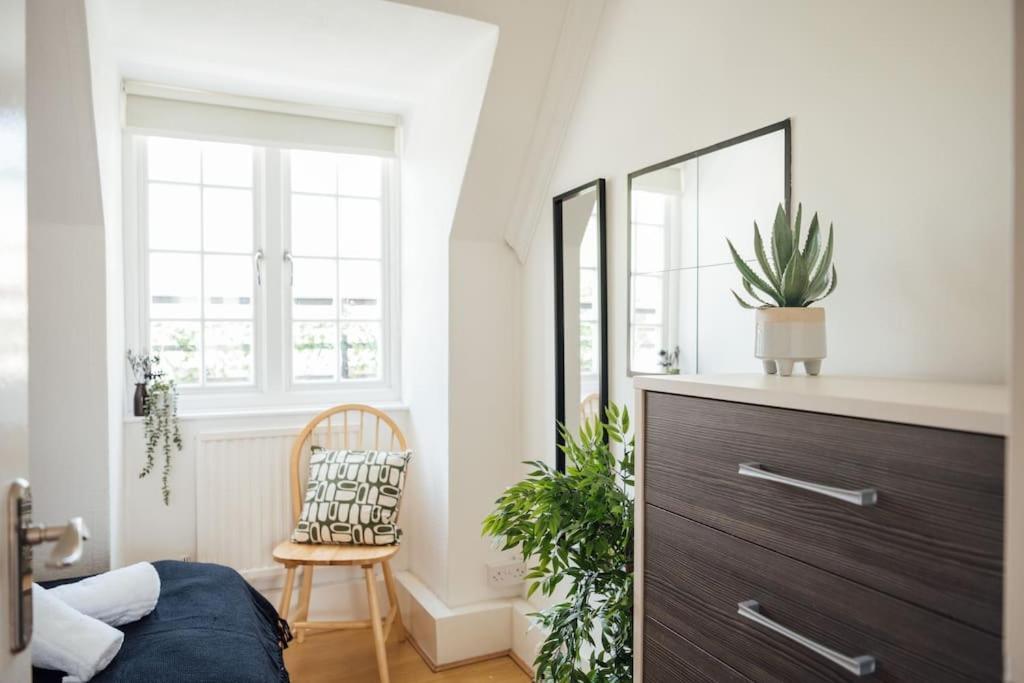 Charming 2 Bedroom Flat In The Heart Of Kings Cross, London Exteriör bild