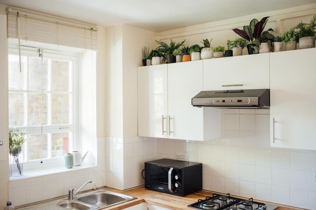 Charming 2 Bedroom Flat In The Heart Of Kings Cross, London Exteriör bild